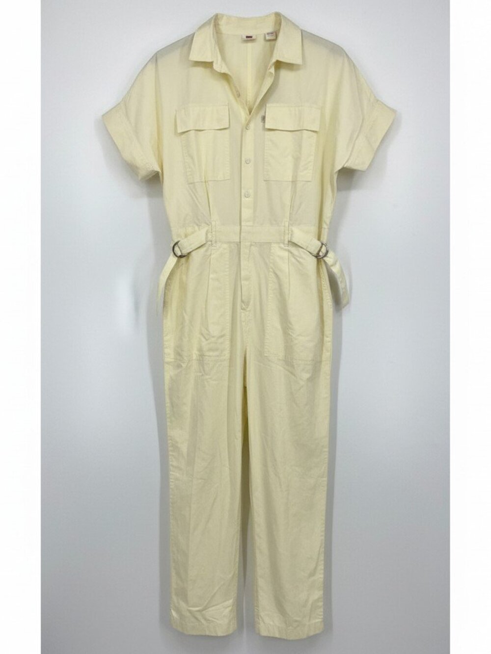 Lightweight cream Levi’s utility jumpsuit with relaxed fit and modern workwear M